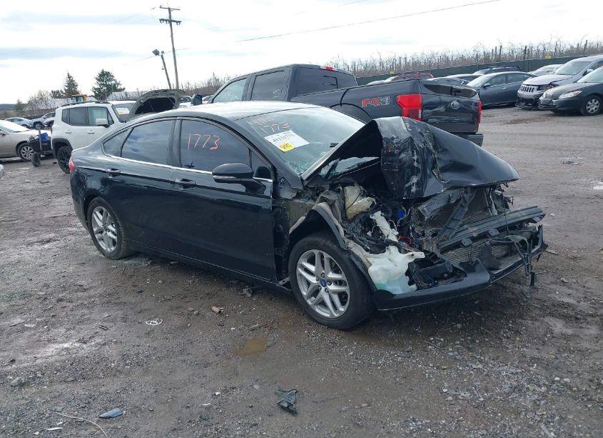 2013 Ford Fusion SE (VIN 3FA6P0HR6DR249925) main photo