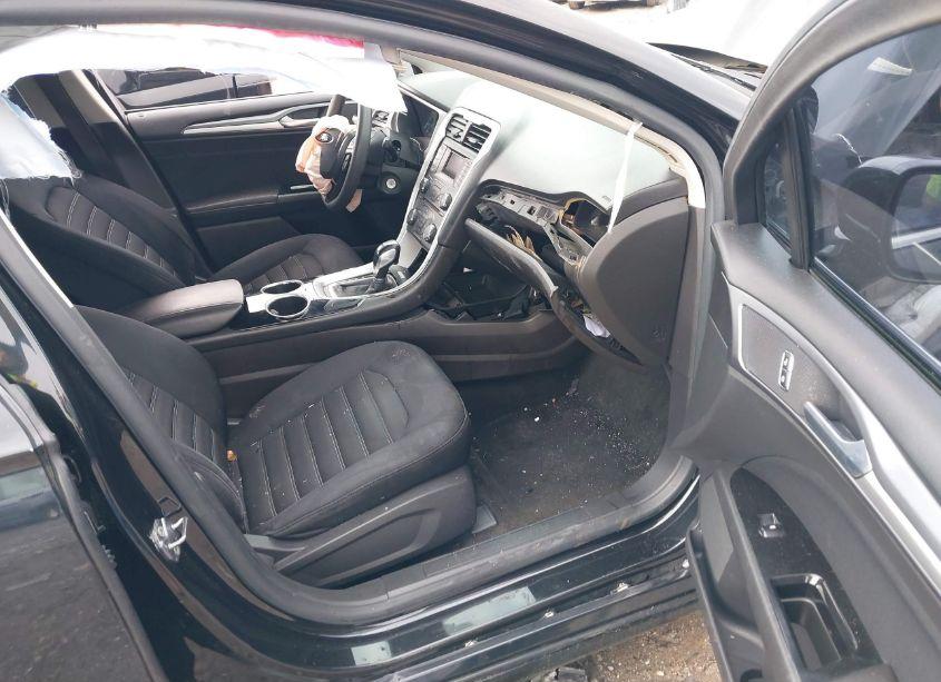 Photo 5 of 2013 Ford Fusion SE (VIN 3FA6P0HR6DR249925)