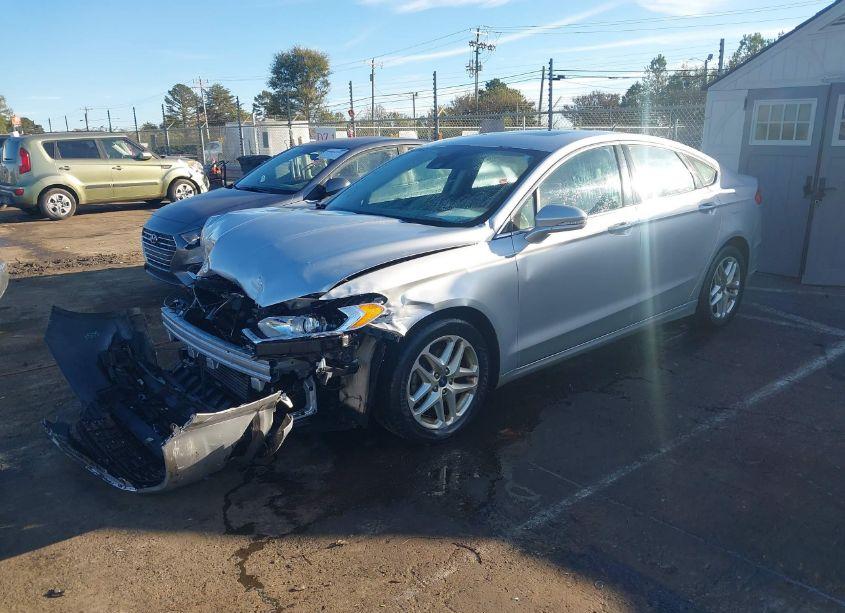 Photo 2 of 2013 Ford Fusion SE (VIN 3FA6P0HR6DR252436)
