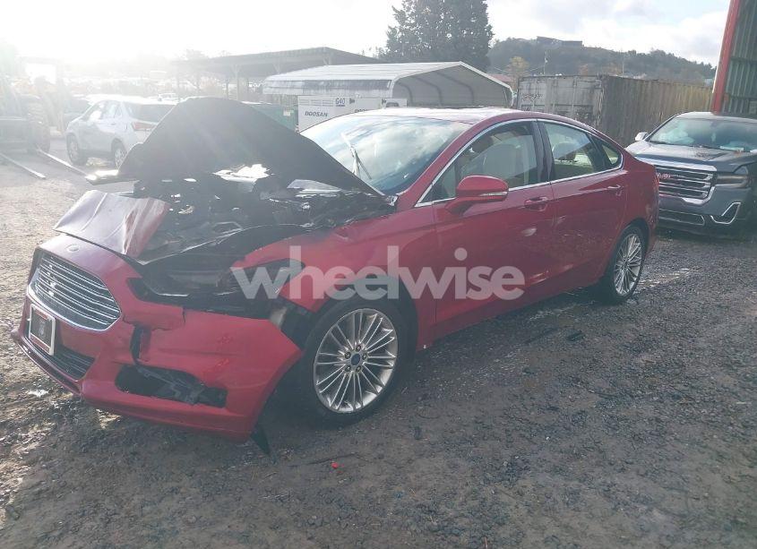 Photo 2 of 2013 Ford Fusion SE (VIN 3FA6P0HR6DR295156)