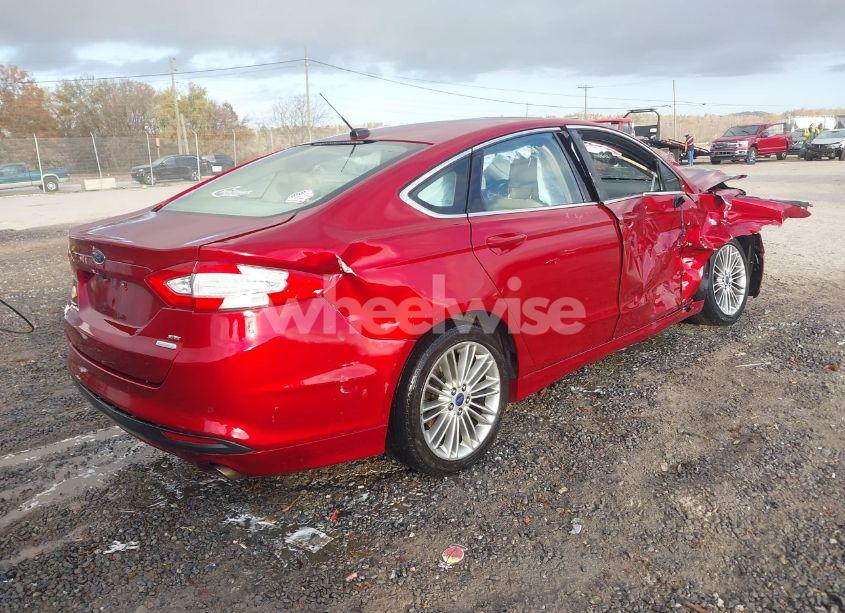 Photo 4 of 2013 Ford Fusion SE (VIN 3FA6P0HR6DR295156)