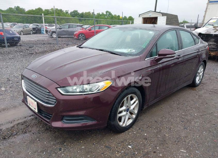 Photo 2 of 2013 Ford Fusion SE (VIN 3FA6P0HR6DR316703)