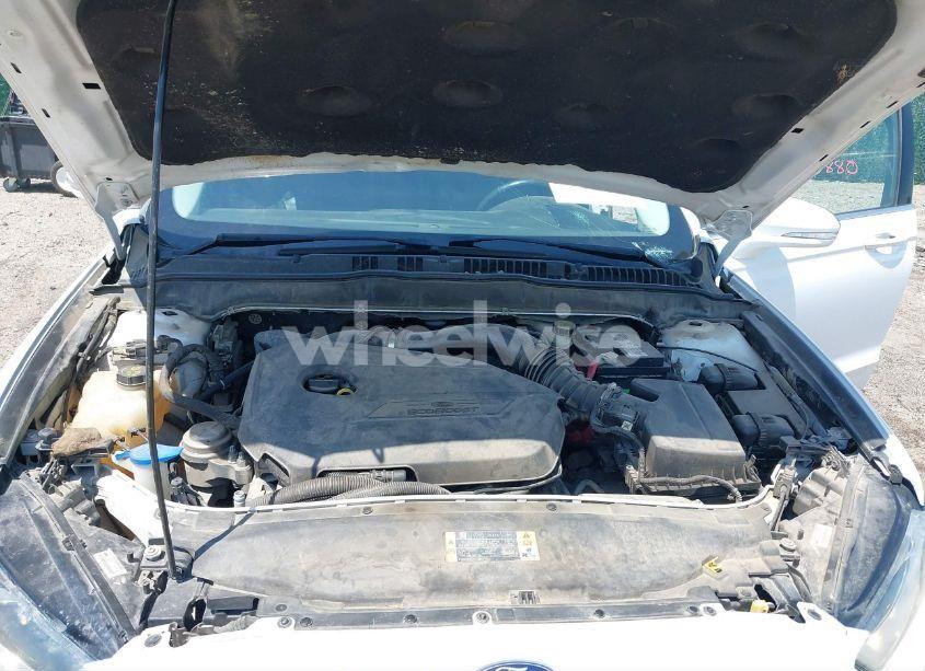 Photo 10 of 2013 Ford Fusion SE (VIN 3FA6P0HR6DR326633)