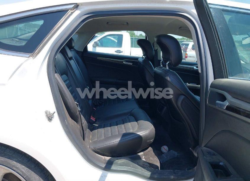 Photo 8 of 2013 Ford Fusion SE (VIN 3FA6P0HR6DR326633)