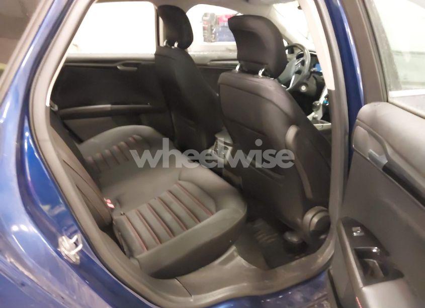 Photo 8 of 2013 Ford Fusion SE (VIN 3FA6P0HR7DR100388)