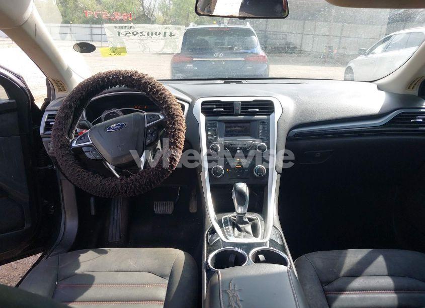 Photo 16 of 2013 Ford Fusion SE (VIN 3FA6P0HR7DR107924)