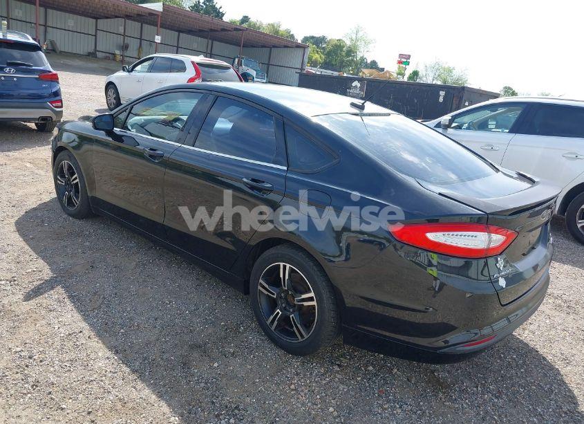 Photo 3 of 2013 Ford Fusion SE (VIN 3FA6P0HR7DR107924)