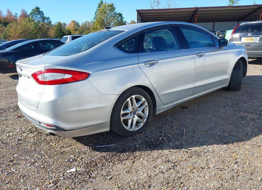Photo 4 of 2013 Ford Fusion SE (VIN 3FA6P0HR7DR111844)