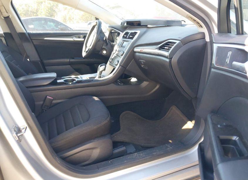 Photo 5 of 2013 Ford Fusion SE (VIN 3FA6P0HR7DR111844)