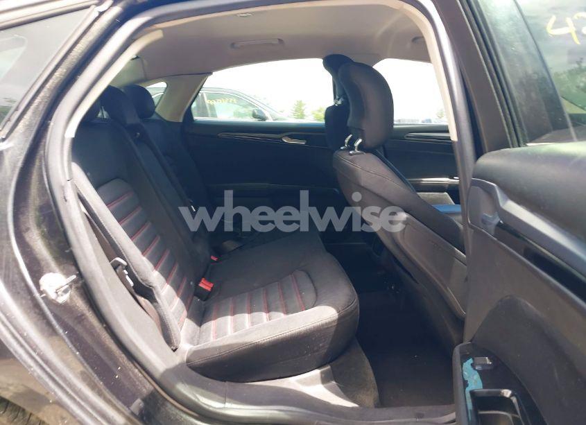 Photo 8 of 2013 Ford Fusion SE (VIN 3FA6P0HR7DR124156)