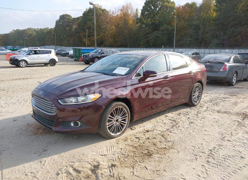 Photo 2 of 2013 Ford Fusion SE (VIN 3FA6P0HR7DR129891)