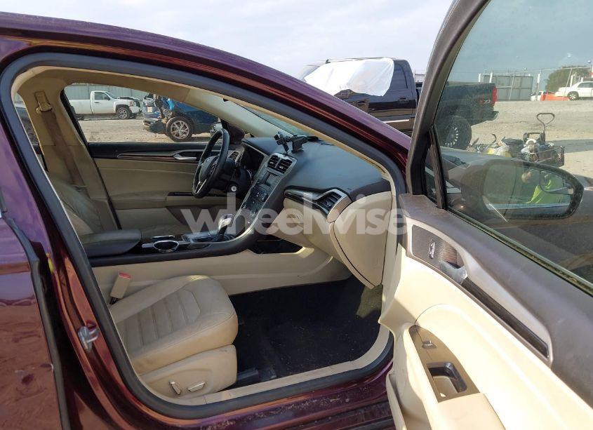 Photo 5 of 2013 Ford Fusion SE (VIN 3FA6P0HR7DR129891)