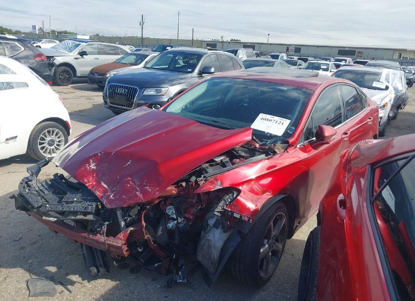 Photo 2 of 2013 Ford Fusion SE (VIN 3FA6P0HR7DR149087)