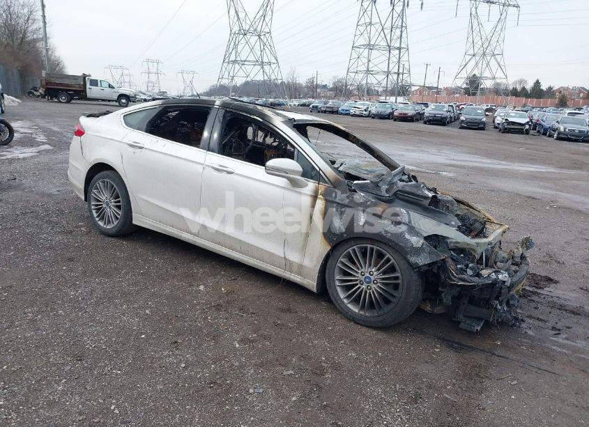 2013 Ford Fusion SE (VIN 3FA6P0HR7DR152605) main photo