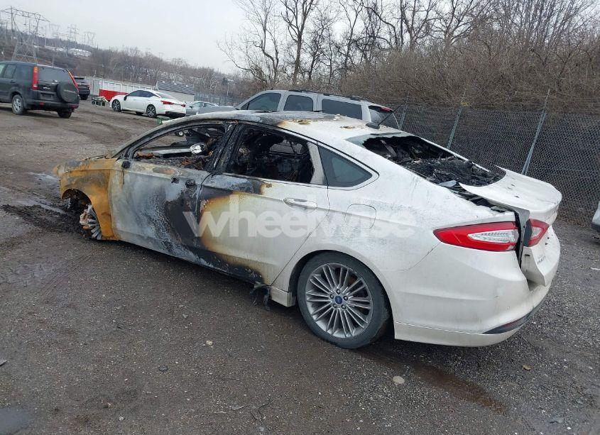 Photo 3 of 2013 Ford Fusion SE (VIN 3FA6P0HR7DR152605)