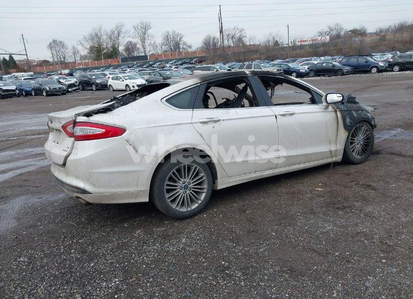 Photo 4 of 2013 Ford Fusion SE (VIN 3FA6P0HR7DR152605)