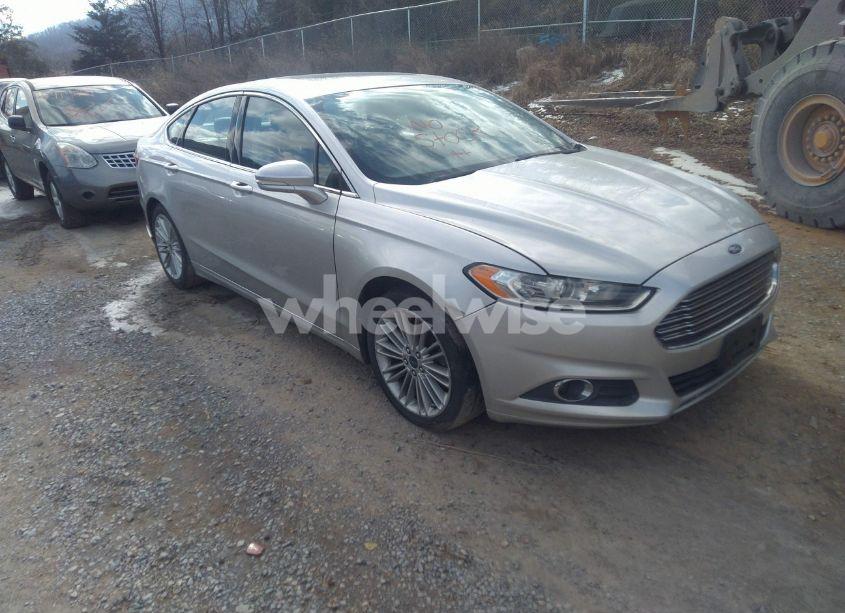 2013 Ford Fusion SE (VIN 3FA6P0HR7DR153981) main photo