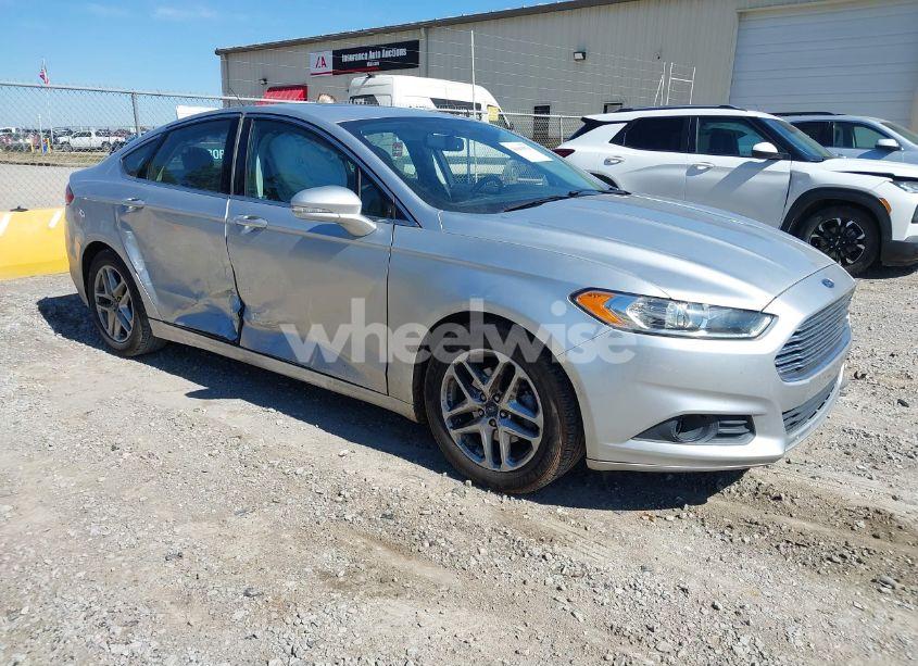 2013 Ford Fusion SE (VIN 3FA6P0HR7DR161076) main photo