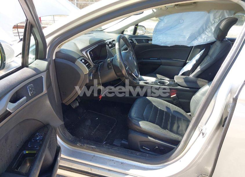 Photo 5 of 2013 Ford Fusion SE (VIN 3FA6P0HR7DR161076)