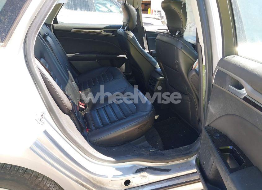 Photo 8 of 2013 Ford Fusion SE (VIN 3FA6P0HR7DR161076)