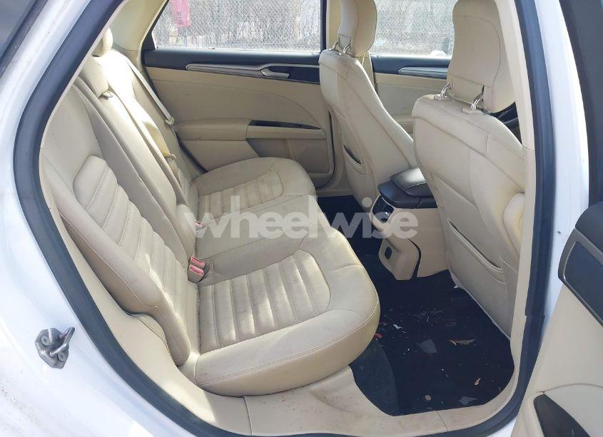 Photo 8 of 2013 Ford Fusion SE (VIN 3FA6P0HR7DR179044)