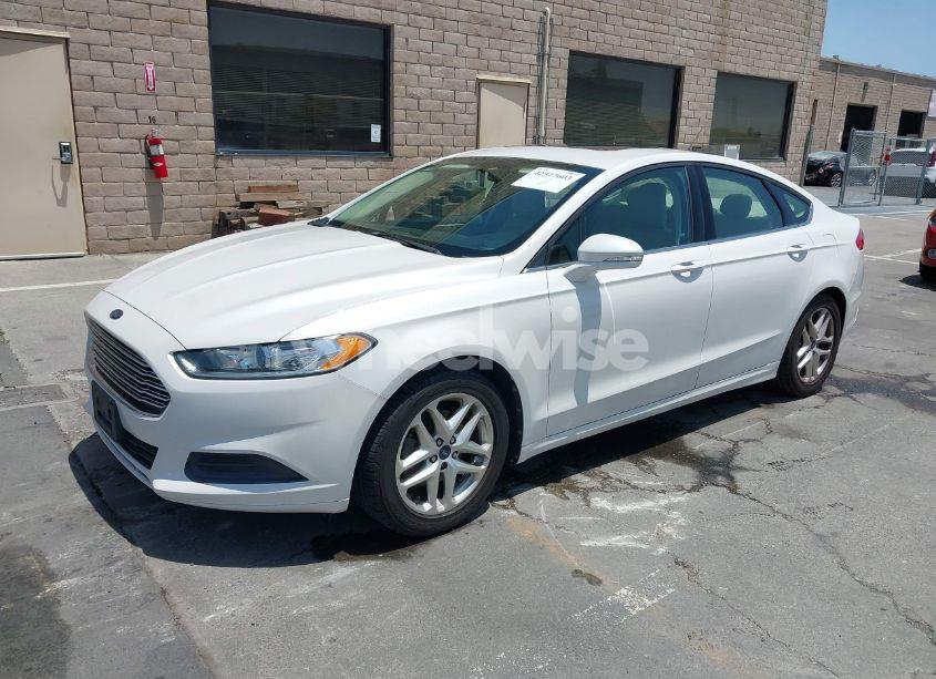 Photo 2 of 2013 Ford Fusion SE (VIN 3FA6P0HR7DR227707)