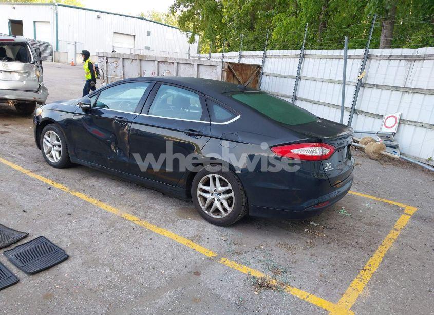 Photo 3 of 2013 Ford Fusion SE (VIN 3FA6P0HR7DR255782)