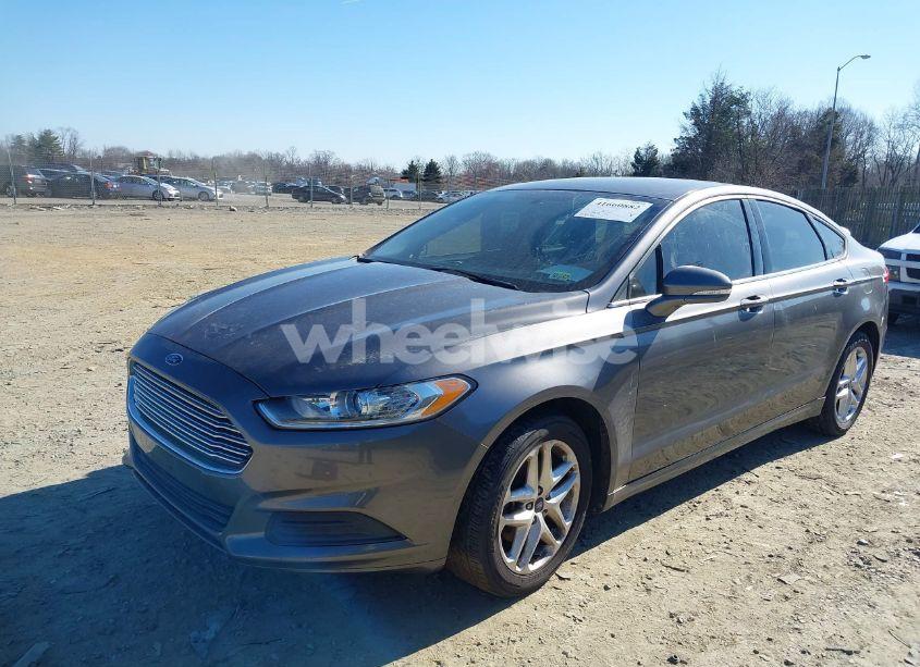 Photo 2 of 2013 Ford Fusion SE (VIN 3FA6P0HR7DR278270)