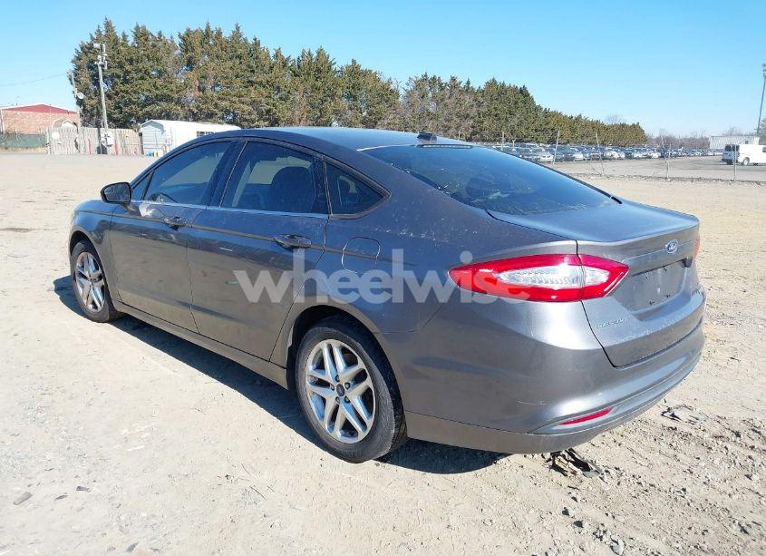 Photo 3 of 2013 Ford Fusion SE (VIN 3FA6P0HR7DR278270)