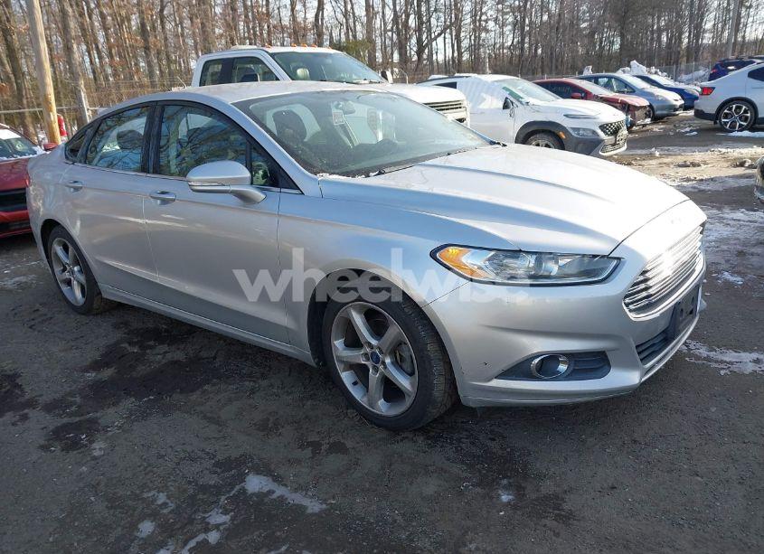 2013 Ford Fusion SE (VIN 3FA6P0HR7DR292184) main photo