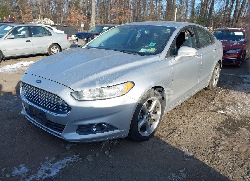 Photo 2 of 2013 Ford Fusion SE (VIN 3FA6P0HR7DR292184)