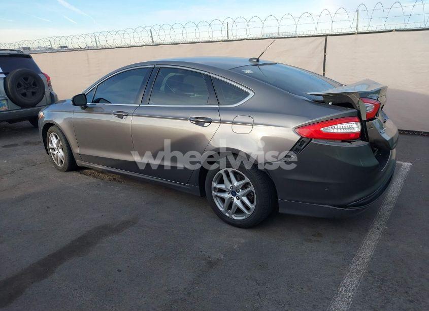 Photo 3 of 2013 Ford Fusion SE (VIN 3FA6P0HR7DR296915)