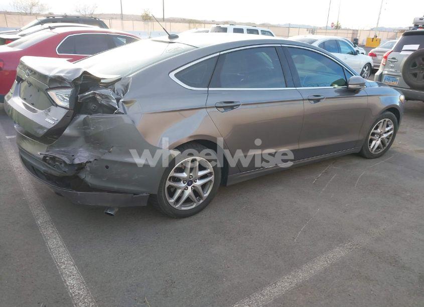 Photo 4 of 2013 Ford Fusion SE (VIN 3FA6P0HR7DR296915)
