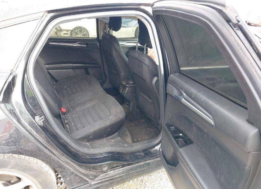 Photo 8 of 2013 Ford Fusion SE (VIN 3FA6P0HR7DR329377)