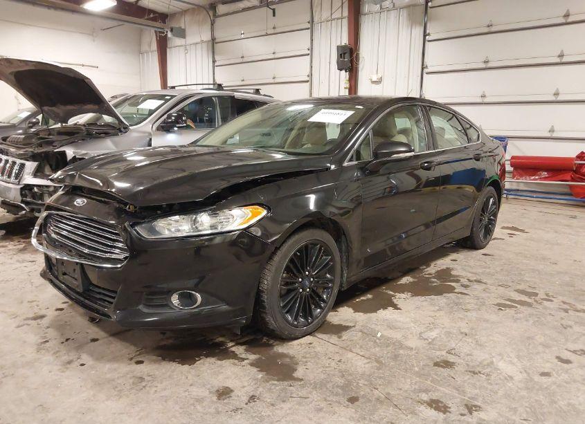Photo 2 of 2013 Ford Fusion SE (VIN 3FA6P0HR7DR330349)