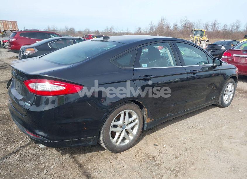 Photo 4 of 2013 Ford Fusion SE (VIN 3FA6P0HR7DR374657)