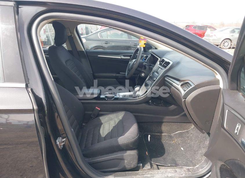 Photo 5 of 2013 Ford Fusion SE (VIN 3FA6P0HR7DR374657)