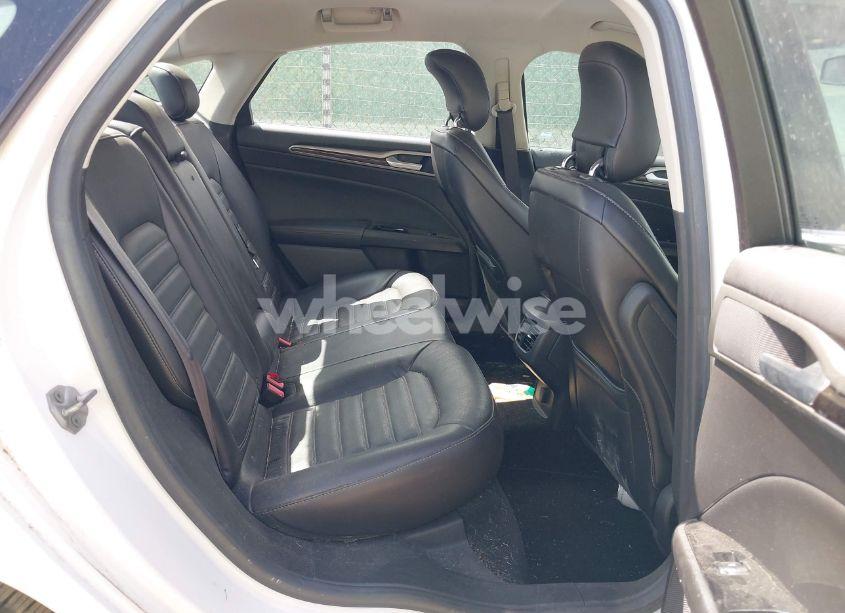 Photo 8 of 2013 Ford Fusion SE (VIN 3FA6P0HR7DR388218)