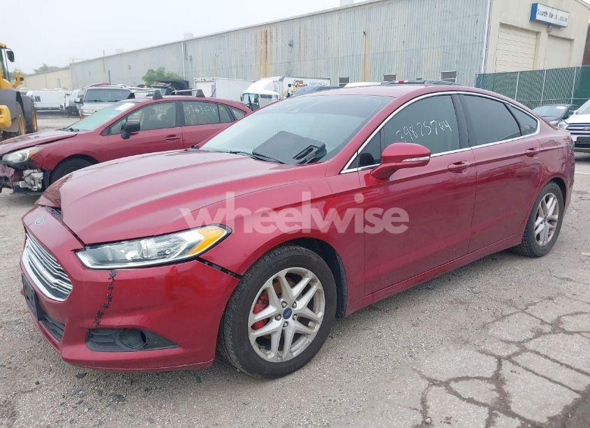 Photo 2 of 2014 Ford Fusion SE (VIN 3FA6P0HR7ER157319)