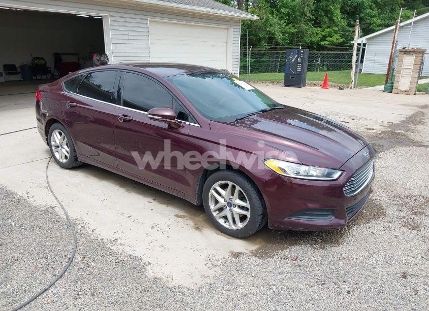 2013 Ford Fusion SE (VIN 3FA6P0HR8DR102148) main photo