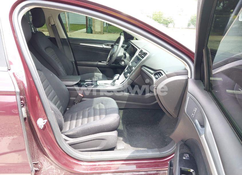 Photo 5 of 2013 Ford Fusion SE (VIN 3FA6P0HR8DR102148)