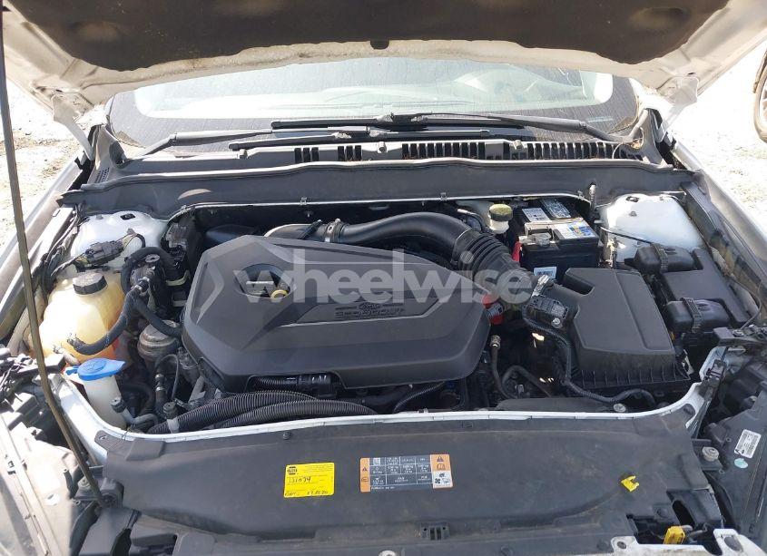 Photo 10 of 2013 Ford Fusion SE (VIN 3FA6P0HR8DR119998)