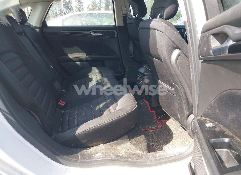 Photo 8 of 2013 Ford Fusion SE (VIN 3FA6P0HR8DR119998)