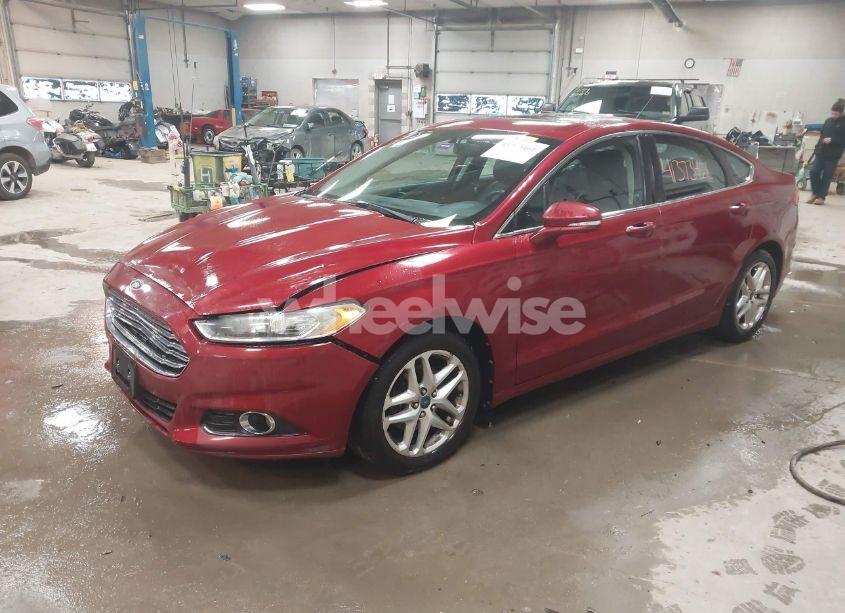 Photo 2 of 2013 Ford Fusion SE (VIN 3FA6P0HR8DR121671)