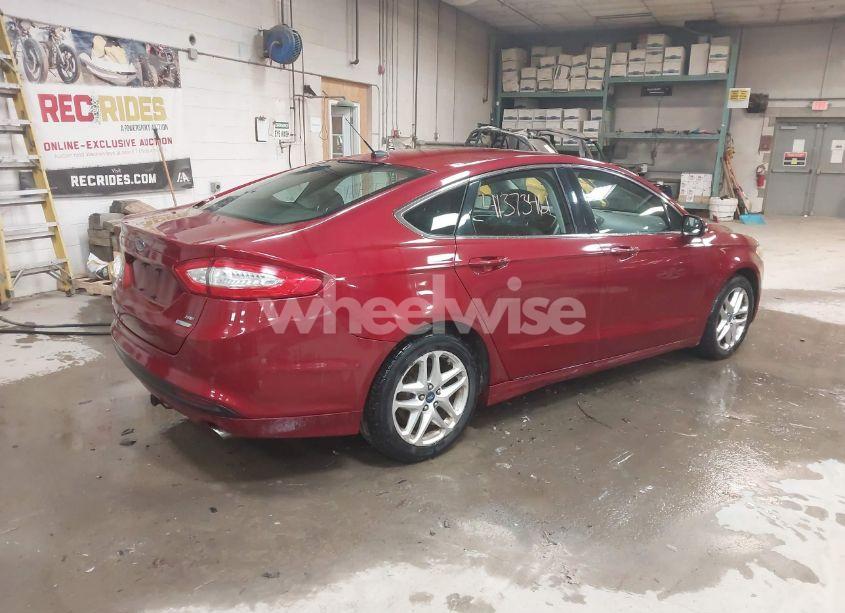 Photo 4 of 2013 Ford Fusion SE (VIN 3FA6P0HR8DR121671)