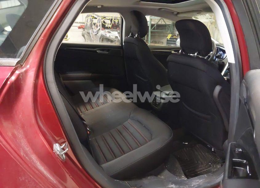 Photo 8 of 2013 Ford Fusion SE (VIN 3FA6P0HR8DR121881)