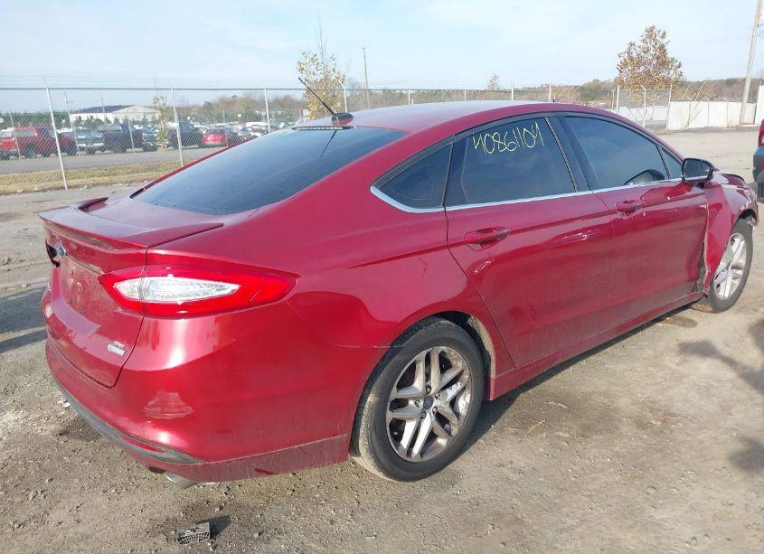Photo 4 of 2013 Ford Fusion SE (VIN 3FA6P0HR8DR123324)