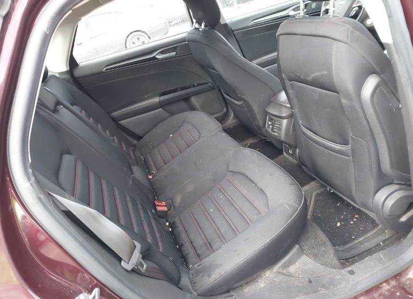 Photo 8 of 2013 Ford Fusion SE (VIN 3FA6P0HR8DR130144)