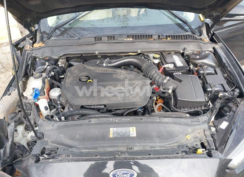 Photo 10 of 2013 Ford Fusion SE (VIN 3FA6P0HR8DR156498)