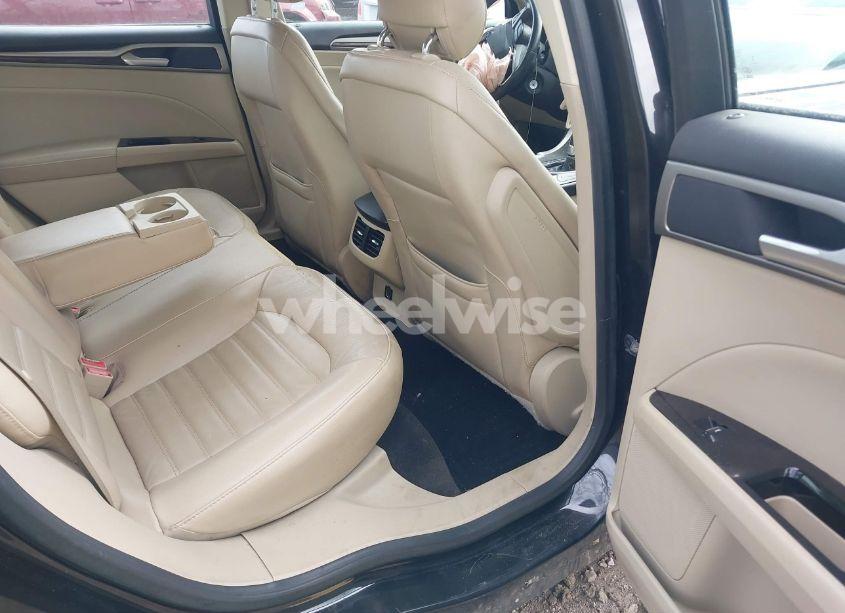 Photo 8 of 2013 Ford Fusion SE (VIN 3FA6P0HR8DR156498)